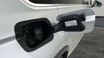 Volkswagen Tiguan 1.5 TSI R-Line DSG (150 ps) - CLIMATE CONTROL - SD CARD MEDIA IN