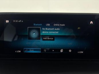 Mercedes-Benz EQC EQC 400 80kWh AMG Line 4MATIC (408 ps) - HEATED LEATHER - COMFOR