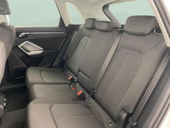 Audi Q3 1.5 TFSI CoD 35 Sport S Tronic (150 ps) - CRUISE - SPEED LIMIT R