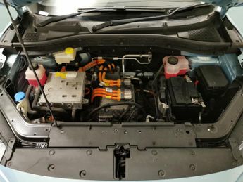 MG MG ZS 44.5kWh Exclusive (143 ps) - NAV - HEATED SEATS - BLIND SPOT ASS