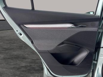 Skoda Enyaq 62kWh 60 (DC120kW) (179 ps) - NAV - WIFI - LANE DEPARTURE