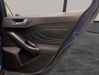 Ford Focus 1.5 EcoBlue Zetec (120 ps) - BLUETOOTH - CRUISE - PADDLE SHIFT