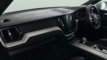 Volvo XC60 2.0h T8 Twin Engine 10.4kWh R-Design Pro Plug-in AWD (407 ps) - 