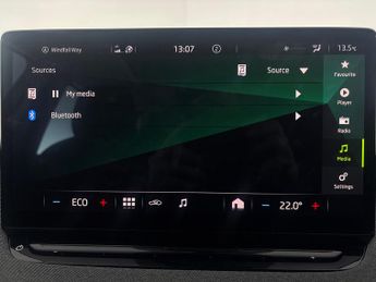 Skoda Enyaq 62kWh 60 (DC120kW) (179 ps) - NAV - WIFI - LANE DEPARTURE