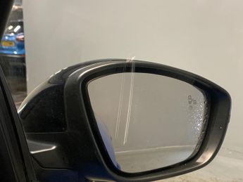 Peugeot E-208 50kWh GT (136 ps) - PARK ASSIST - LED - REVERSE CAM