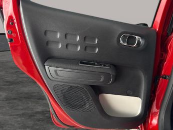 Citroen C3 1.2 PureTech PLUS EAT6 (110 ps) - CRUISE - DIGITAL CLIMATE CONTR