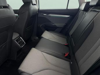 Skoda Enyaq 62kWh 60 (DC120kW) (179 ps) - NAV - WIFI - LANE DEPARTURE