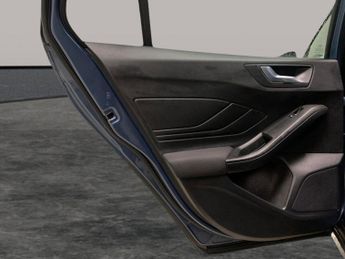 Ford Focus 1.5 EcoBlue Zetec (120 ps) - BLUETOOTH - CRUISE - PADDLE SHIFT