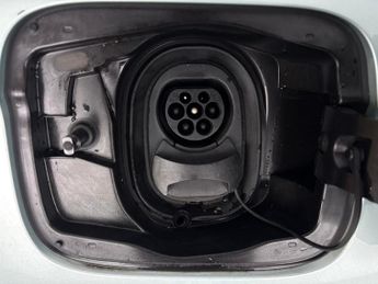 Skoda Enyaq 62kWh 60 (DC120kW) (179 ps) - NAV - WIFI - LANE DEPARTURE