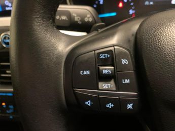 Ford Focus 1.5 EcoBlue Zetec (120 ps) - BLUETOOTH - CRUISE - PADDLE SHIFT
