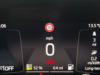 Skoda Enyaq 62kWh 60 (DC120kW) (179 ps) - NAV - WIFI - LANE DEPARTURE