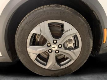 Ford Mustang Mach-e Extended Range 91kWh Automatic (294 ps) - NAV - HEATED STEERING