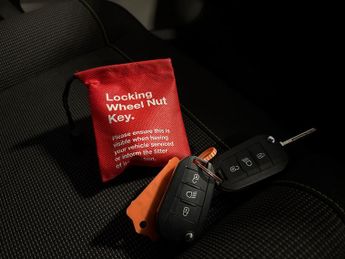 Citroen C3 1.2 PureTech PLUS EAT6 (110 ps) - CRUISE - DIGITAL CLIMATE CONTR