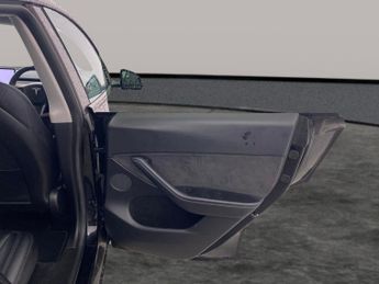 Tesla Model Y (Dual Motor) Long Range 4WDE (384 bhp) - HEATED STEERING