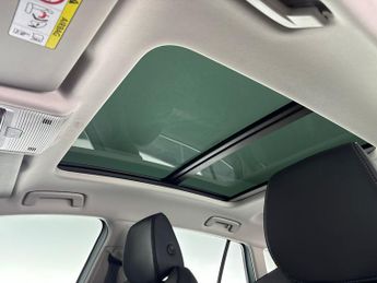 Skoda Enyaq 62kWh 60 (DC120kW) (179 ps) - NAV - WIFI - LANE DEPARTURE