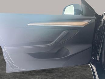 Tesla Model 3 Saloon RWD (241 bhp) - PARK ASSIST - LED - REVERSE CAM