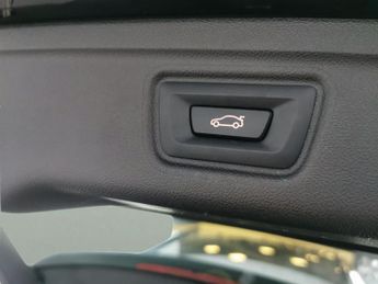 BMW 3 Series 2.0 330e 12kWh M Sport Touring Plug-in (292 ps) - REVERSE CAM