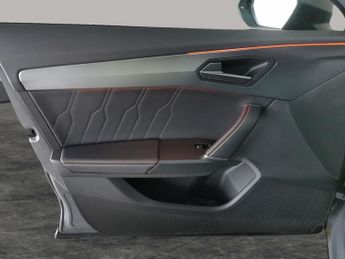 Cupra Formentor 1.5 TSI V2 DSG (150 ps) - LED - REVERSE CAM - NAV