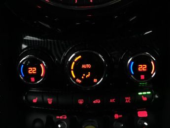 Mini Electric Hatch Cooper SE 32.6kWh Level 2 (184 ps) - CARPLAY - LED - REVERSE CAM