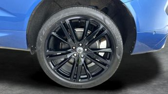 Volvo XC60 2.0h T8 Twin Engine 10.4kWh R-Design Pro Plug-in AWD (407 ps) - 