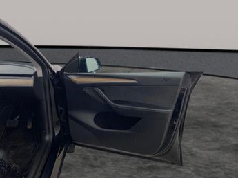 Tesla Model Y (Dual Motor) Long Range 4WDE (384 bhp) - HEATED STEERING - WIFI