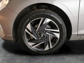 Hyundai i20 1.0 T-GDi MHEV SE Connect DCT (100 ps) - CRUISE - DRIVING MODES