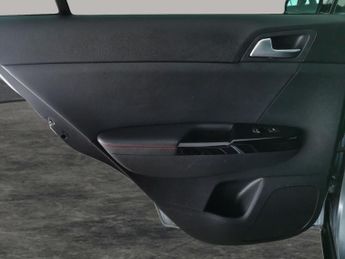 Kia Sportage 1.6 T-GDi GT-Line DCT AWD (174 bhp) - REVERSE CAM - NAV - HEATED