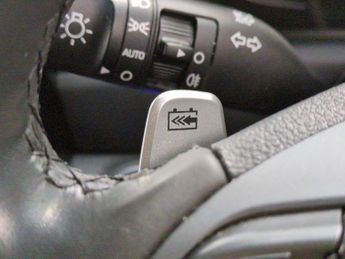 Hyundai Ioniq 38.3kWh Premium SE (136 ps) - LED - REVERSE CAM - NAV