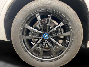 BMW iX3 80kWh M Sport (286 ps) - PARK ASSIST - REVERSE CAM - LEATHER