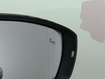 Volkswagen T-cross 1.0 TSI Active DSG (110 ps) - PARK SENSORS - AIR CON - DAB