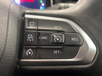 Jeep Compass 1.3 GSE T4 11.4kWh S Plug-in 4xe (240 ps) - HEATED STEERING - BL