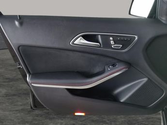 Mercedes-Benz GLA 1.6 GLA200 AMG Line Edition (Plus) 7G-DCT (156 ps) - NAV - ALCAN