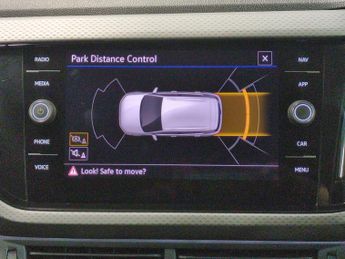 Volkswagen T-cross 1.0 TSI Active DSG (110 ps) - PARK SENSORS - AIR CON - DAB