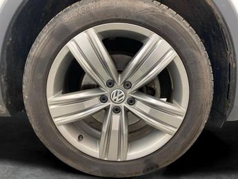 Volkswagen Tiguan 2.0 TDI Match DSG 4Motion (150 ps) - BLUETOOTH - PARK SENSORS