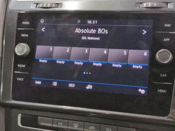 Volkswagen Golf 1.0 TSI SE Nav DSG (115 ps) - NAV - CARPLAY - LED