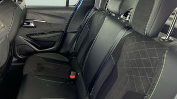 Peugeot E-208 50kWh GT Premium (136 ps) - REVERSE CAM - ALCANTARA - NAV