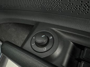 Skoda Enyaq 62kWh 60 (179 ps) - WIFI - BLUETOOTH - CRUISE