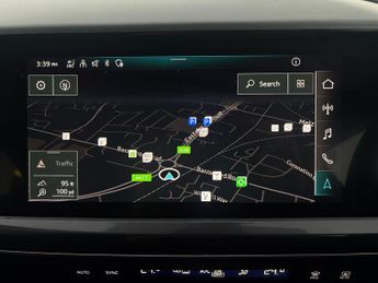 Audi Q4 E-tron 35 S line 55kWh (170 ps) - CARPLAY - HEATED SEATS - LANE DEPARTU