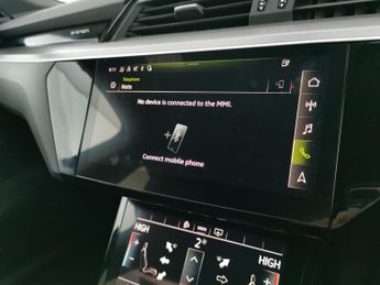 Audi e-tron 50 S line quattro 71.2kWh (313 ps) - KEYLESS ENTRY - LED - REVER