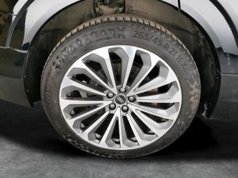 Audi e-tron 50 S line quattro 71.2kWh (313 ps) - KEYLESS ENTRY - LED - REVER