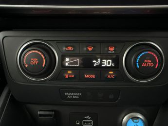 Nissan Leaf 40kWh Acenta (150 ps) - LANE DEPARTURE  - CRUISE - AIR CON