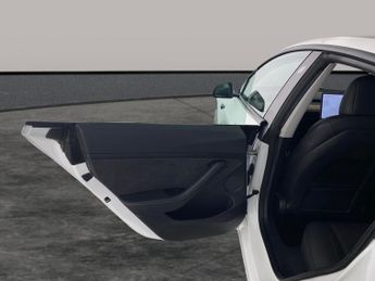 Tesla Model 3 (Dual Motor) Long Range 4WDE (346 ps) - ACTIVE LANE ASSIST - KEY