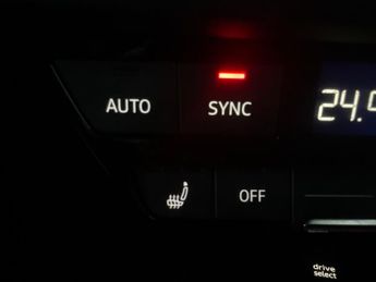 Audi Q4 E-tron 35 S line 55kWh (170 ps) - CARPLAY - HEATED SEATS - LANE DEPARTU