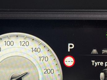 Hyundai Kona 39kWh Premium (10.5kW Charger) (136 ps) - LED - REVERSE CAM - NA