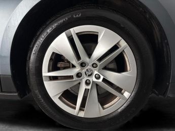 Skoda Enyaq 62kWh 60 (179 ps) - WIFI - BLUETOOTH - CRUISE