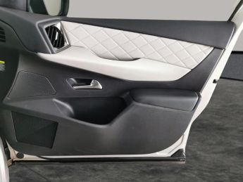 DS Automobiles DS 3 Crossback E-TENSE 50kWh Ultra Prestige Crossback (136 ps) - LED - REVERSE 