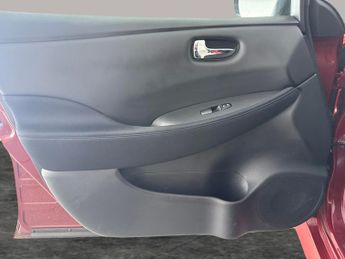 Nissan Leaf 40kWh Acenta (150 ps) - LANE DEPARTURE  - CRUISE - AIR CON