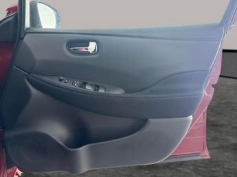 Nissan Leaf 40kWh Acenta (150 ps) - LANE DEPARTURE  - CRUISE - AIR CON