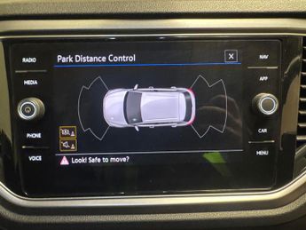 Volkswagen T-Roc 1.5 TSI EVO Active DSG (150 ps) - HEATED SEATS - DAB - BLUETOOTH