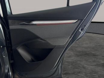 Skoda Enyaq 62kWh 60 (179 ps) - WIFI - BLUETOOTH - CRUISE